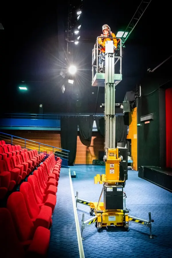 Haulotte Quick Up 9 push-around vertical mast lift