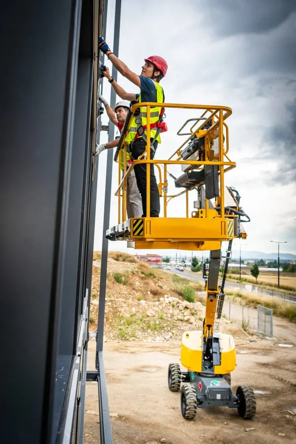 Haulotte HT 23 RTJ O telescopic boom lifts 2