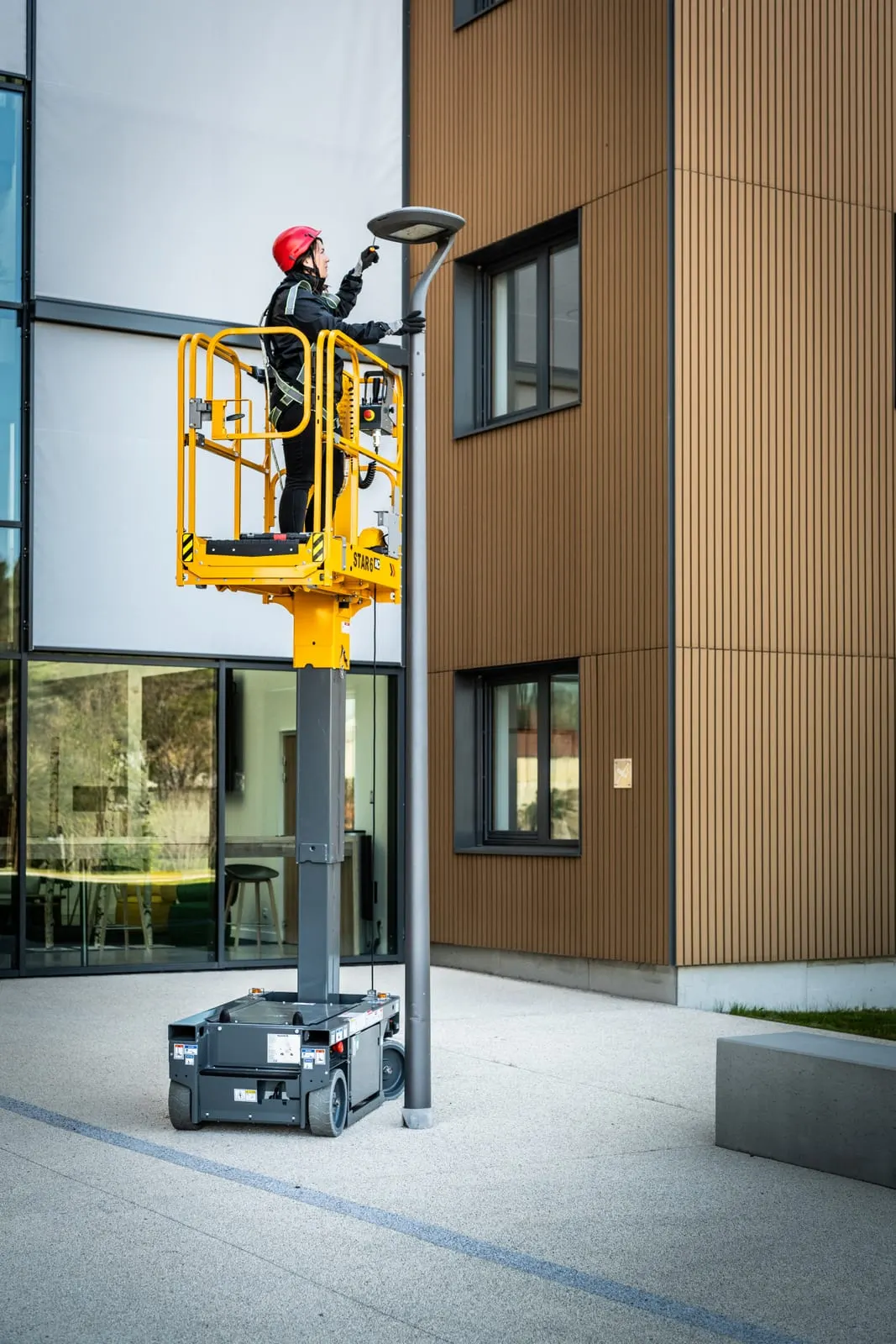 Haulotte Star 6 vertical mast lifts 2