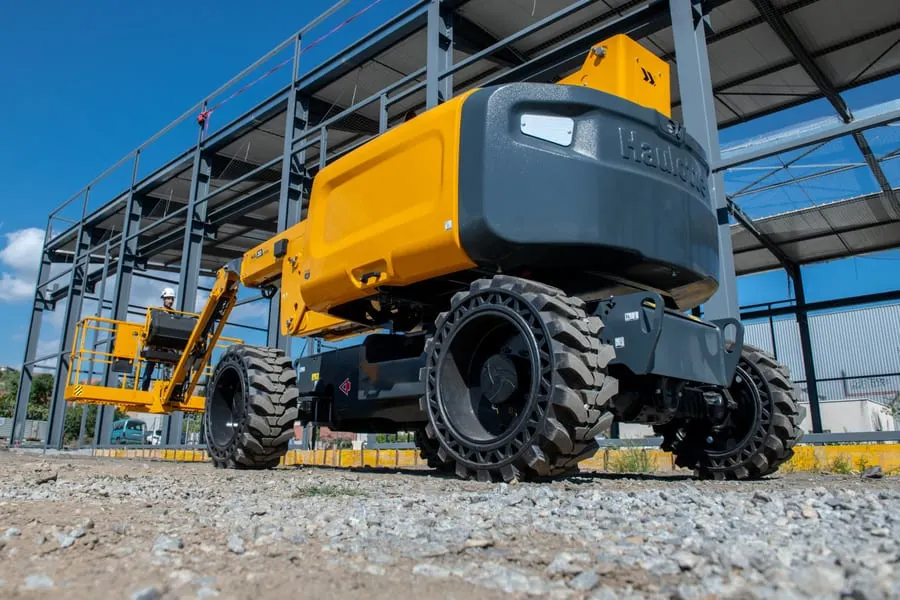 Haulotte HA20 RTJ PRO articulating boom lifts 3