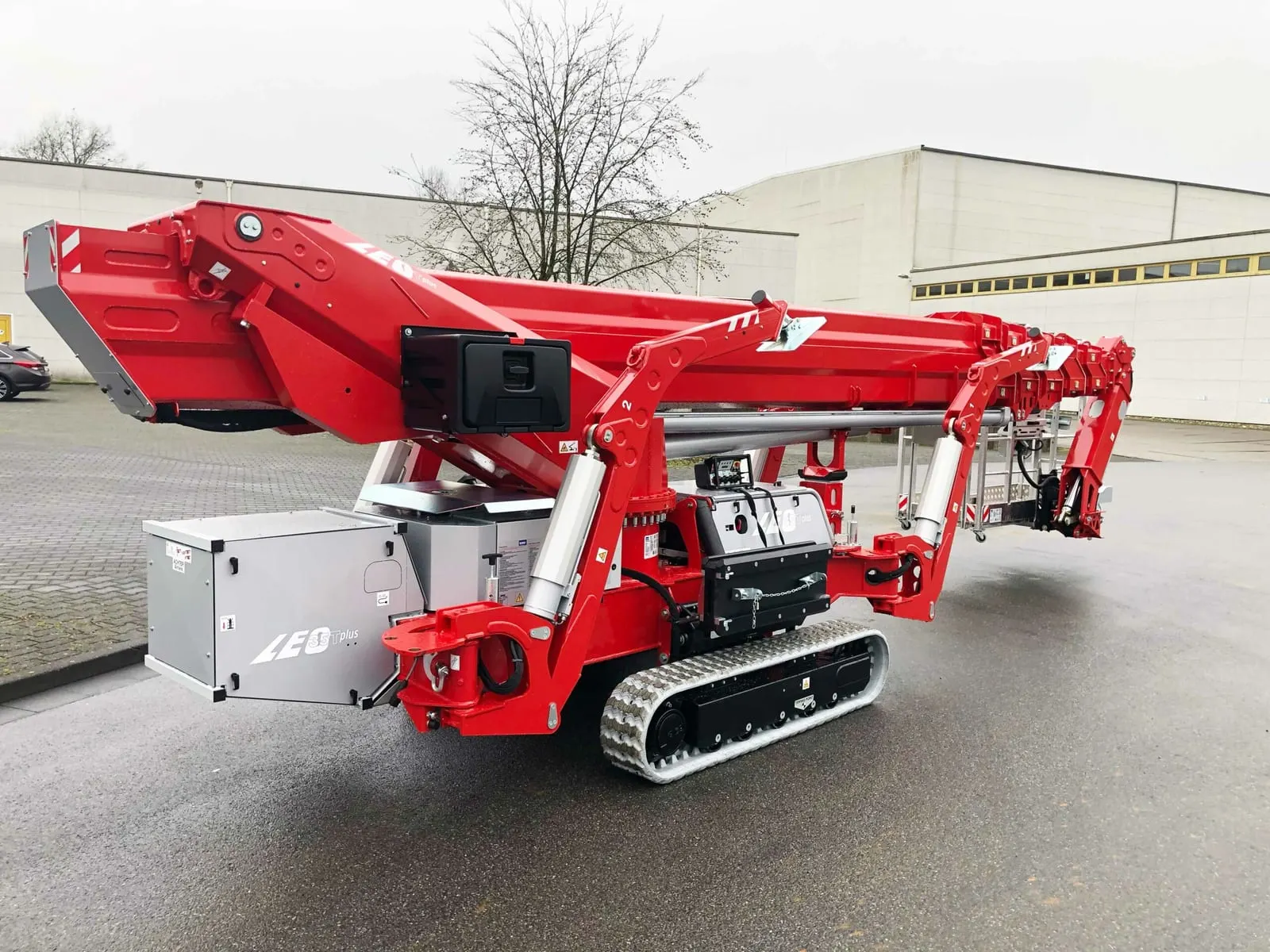 Teupen LEO 35GT Plus spider platforms 3