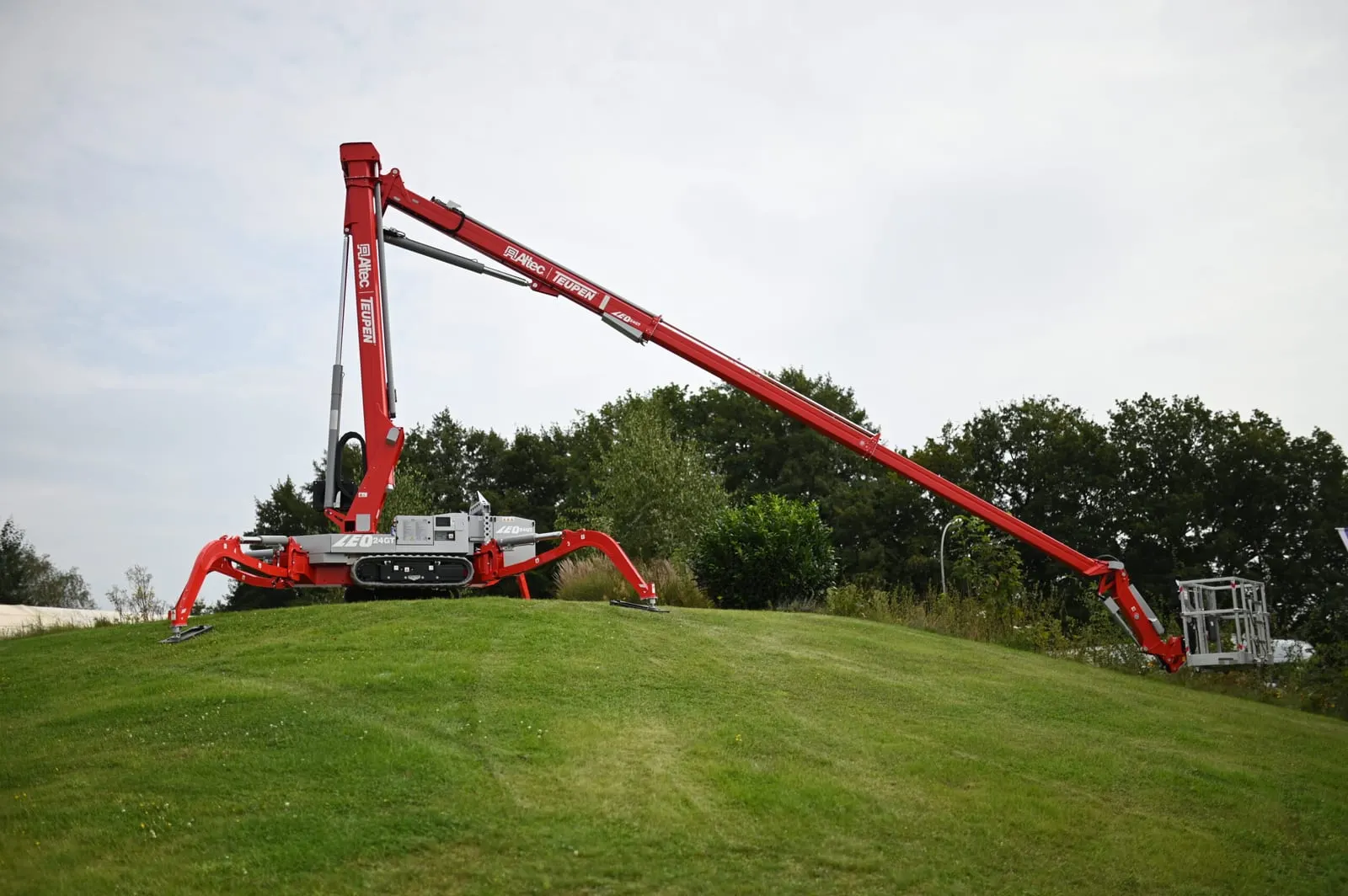 Teupen LEO 24GT örümcek platformlar 3