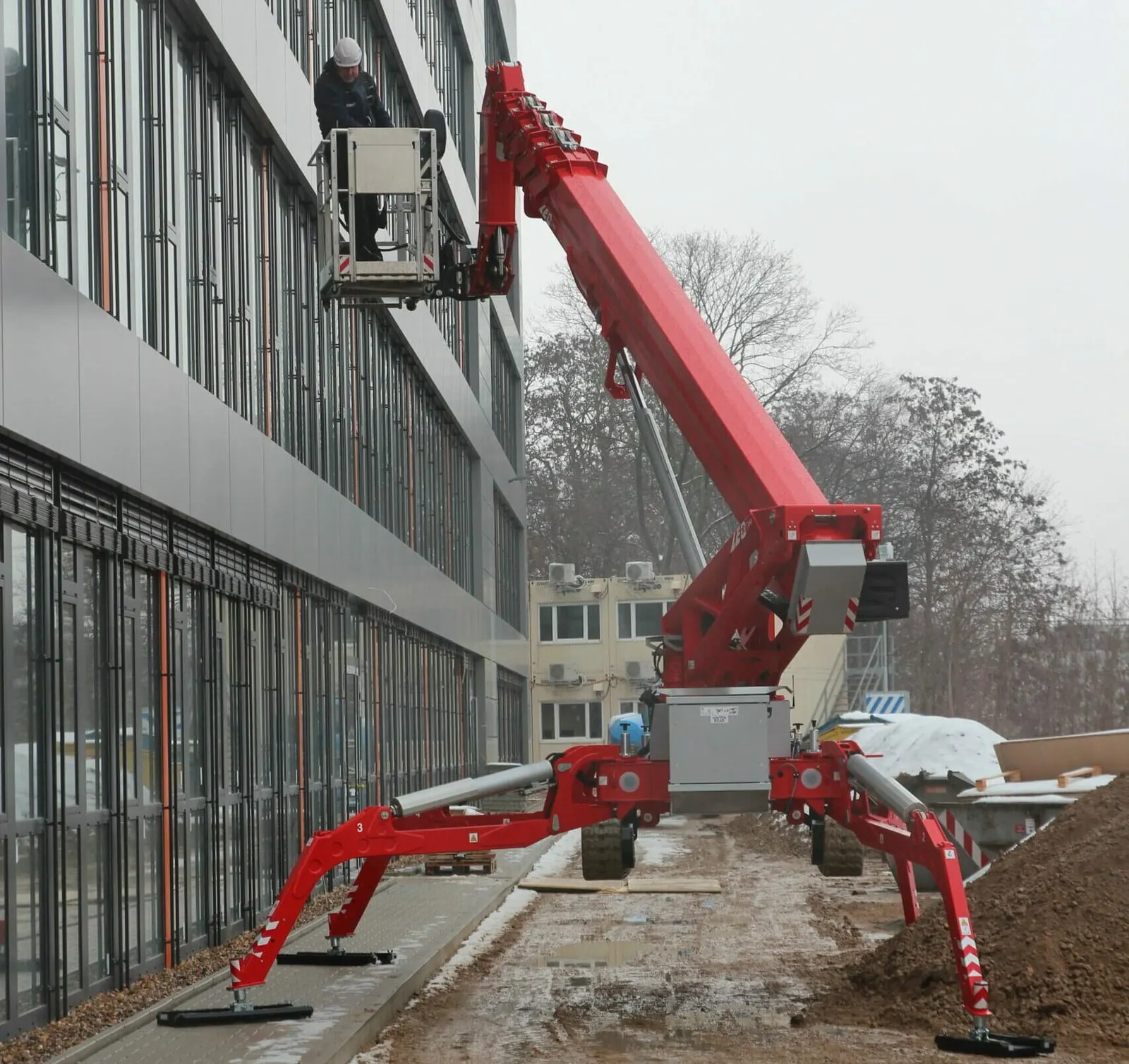 Teupen LEO 30T Plus örümcek platformlar 5